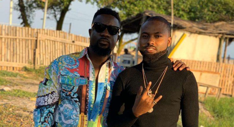 Sensational singer Nanky gets a big ‘Favour’ from Sarkodie