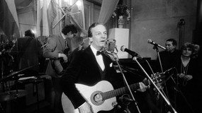 "Cicha woda brzegi rwie", czyli skomplikowana historia wielkiego przeboju