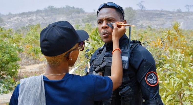 Femi Jacobs on the set of 'Eagle Wings, the Nigerian Air Force story'[Twitter/DefenceNigeria]