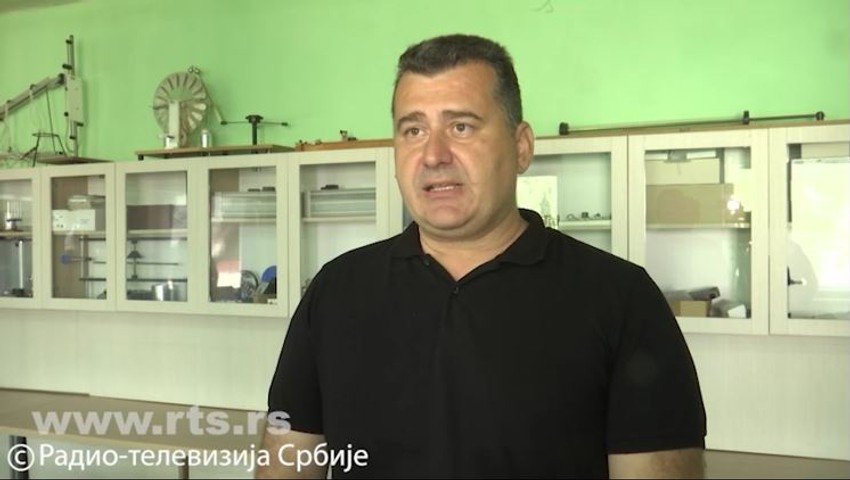 Predrag Savić, profesor fizike u Gimnaziji Kraljevo