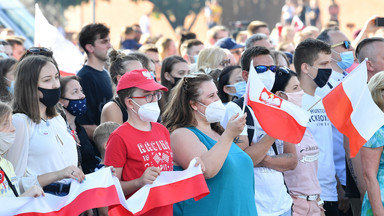 Postępowanie ws. zakłócenia Marszu Powstania Warszawskiego. Policja komentuje swoje interwencje: były zasadne