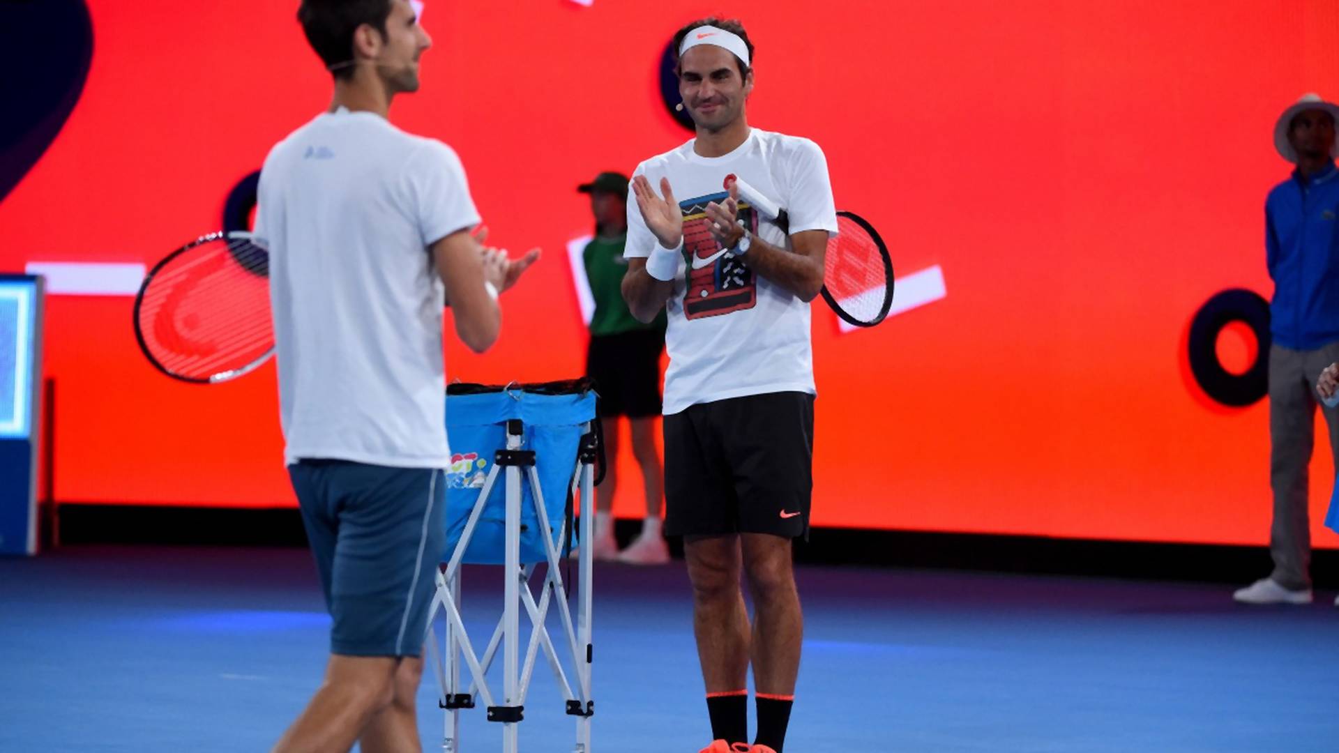 I Federer stao uz Novaka