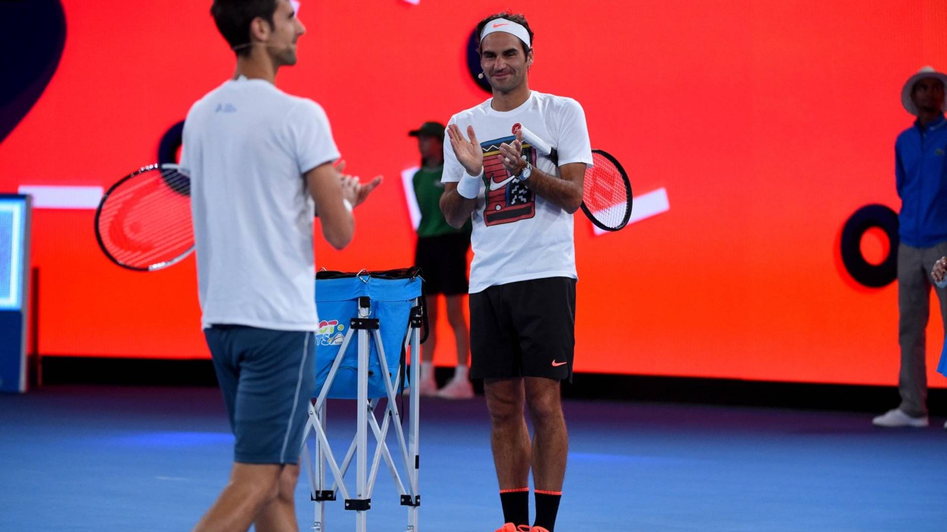 I Federer stao uz Novaka