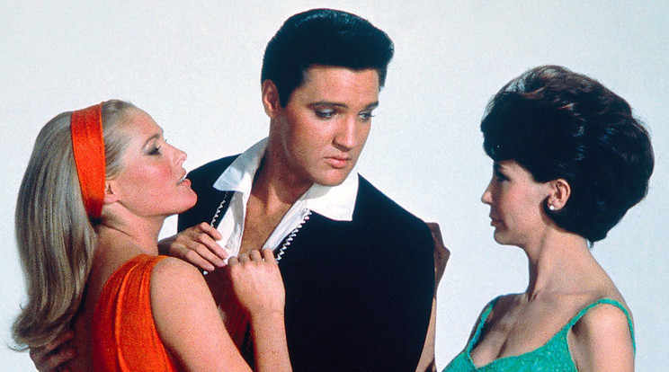 Elvist körülrajongják a nők ebben a filmben is / Fotó: MTVA