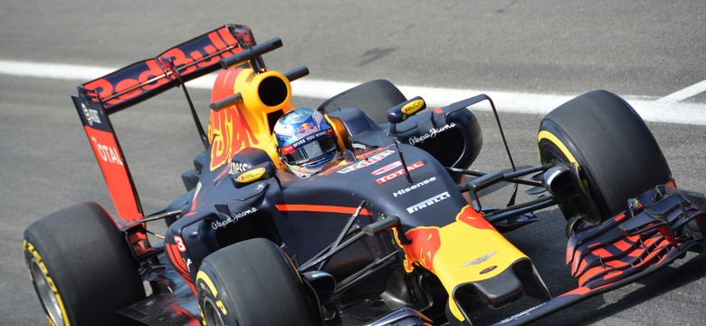 Formuła 1: Daniel Ricciardo pobił rekord toru pod Barceloną