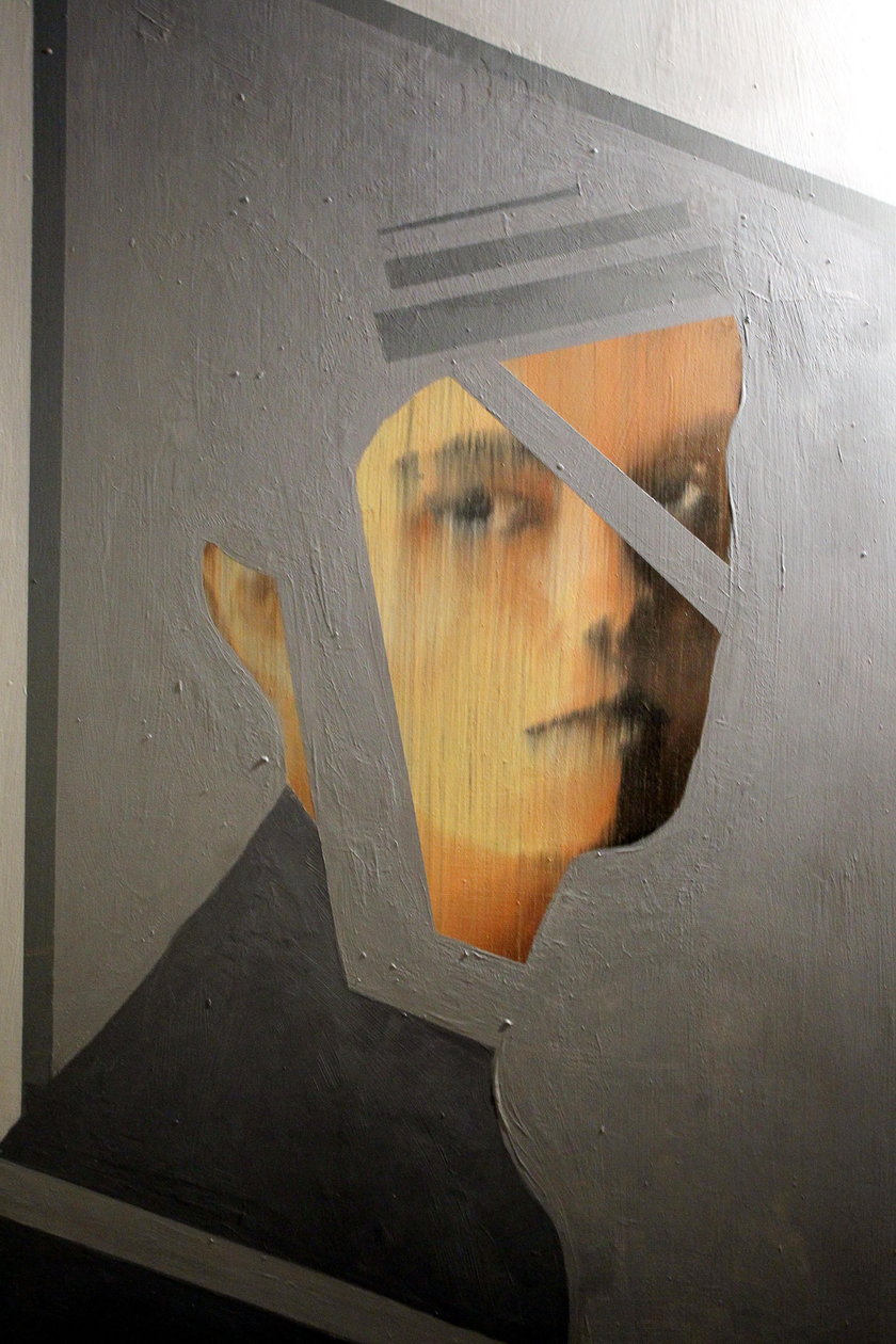 Michał Rejner maluje obrazy w piwnicy. Dostał zaproszenie na wystawę w USA