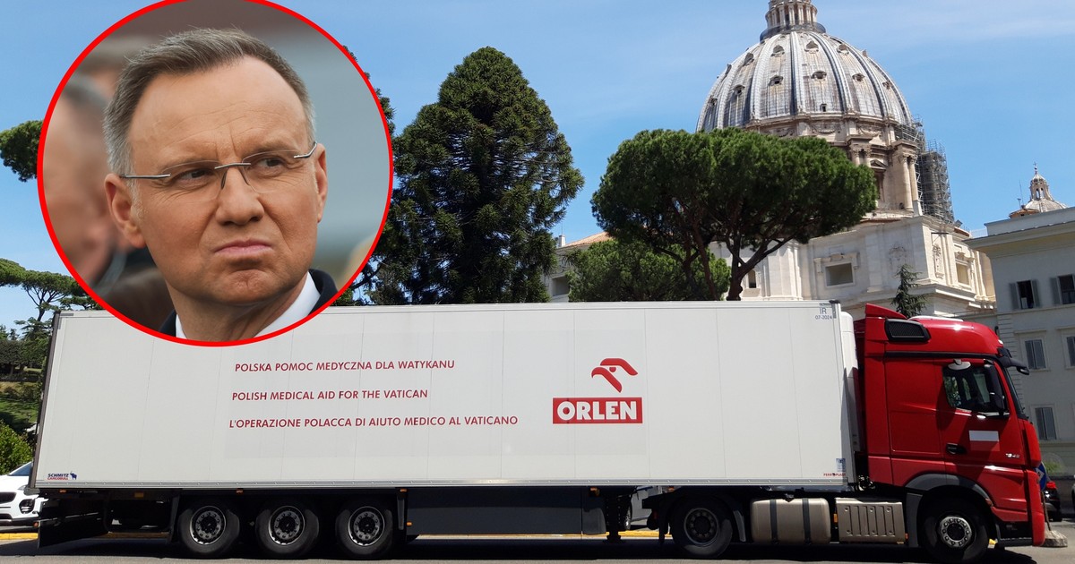 Maseczki od Orlenu za "Bóg zapłać" Watykanu. W tle kampania wyborcza Andrzeja Dudy