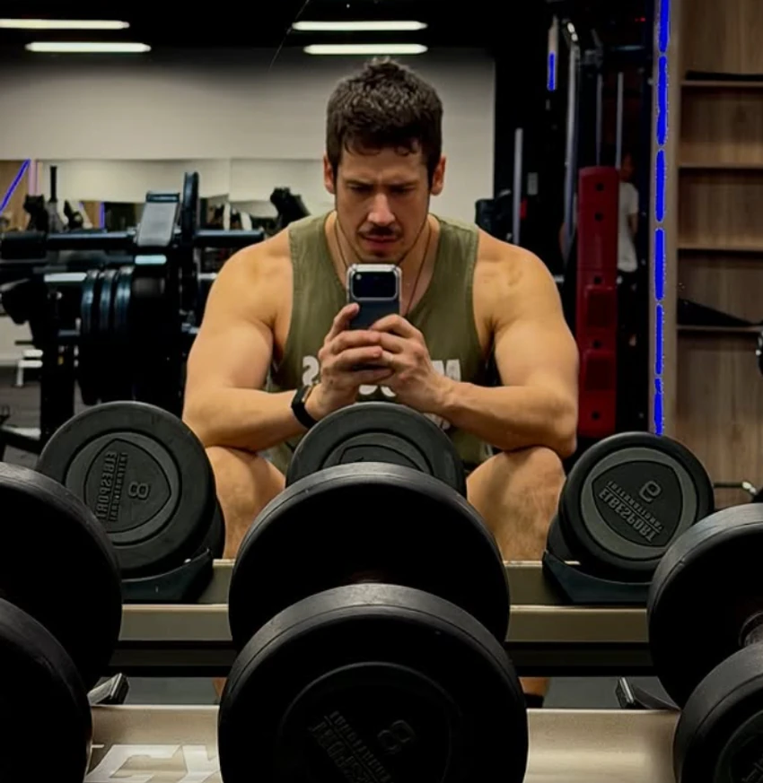 Nikola Rokvić podelio sliku iz teretane