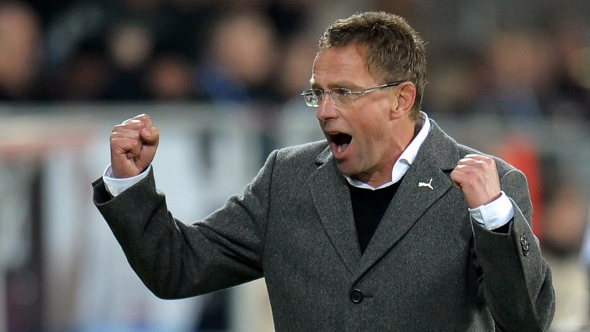 Ralf Rangnick został w czwartek trenerem piłkarzy dziesiątej drużyny Bundesligi i ćwierćfinalisty Ligi Mistrzów - Schalke 04 Gelsenkirchen. Zastąpił zwolnionego dzień wcześniej Feliksa Magatha.