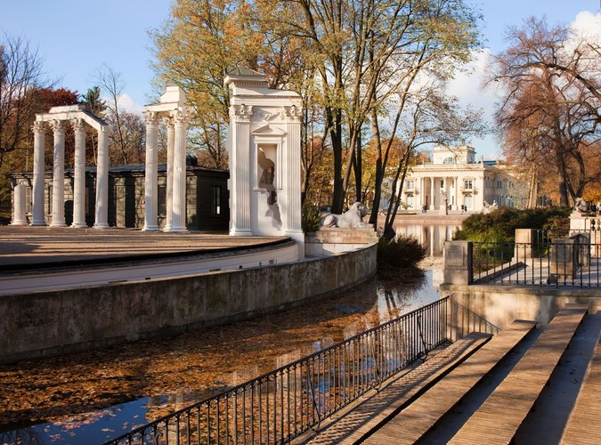 Łazienki Królewskie w Warszawie