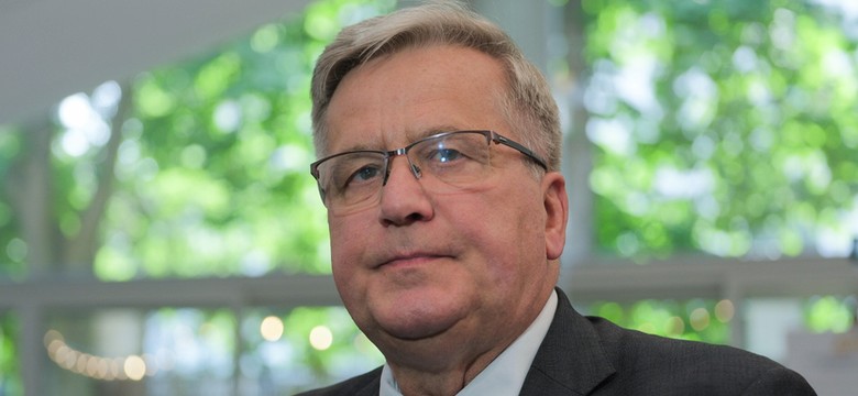 Bronisław Komorowski wskazuje: to był pierwszy błąd prezydenta Dudy