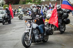 Szarpanina z Nocnymi Wilkami. Gruzini zdarli rosyjskie symbole z motocykli