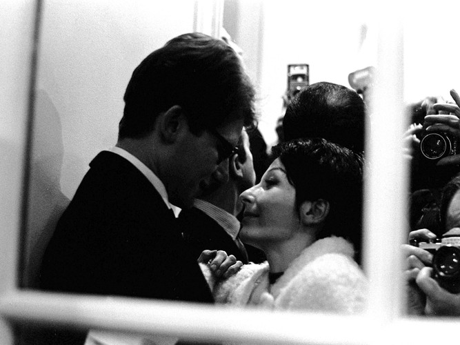 Szalona miłość - Yves Saint Laurent