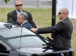 Prezydent pod okiem prywatnych ochroniarzy