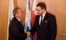 Eksperci o wizycie zespołu ds. dialogu w Izraelu: Intencją stron jest rozwiązanie konfliktu