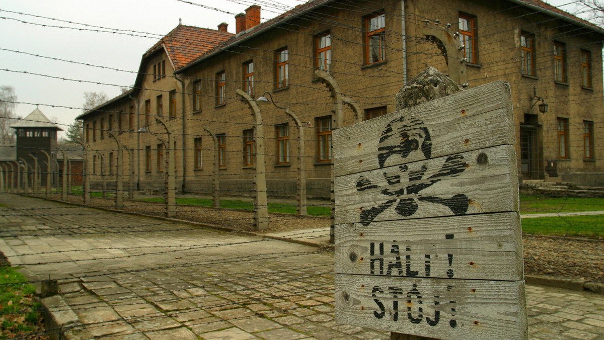 Muzeum Auschwitz rozpoczęło przygotowania do konserwacji czterech baraków murowanych na terenie byłego niemieckiego obozu Auschwitz II-Birkenau. Paweł Sawicki z biura prasowego placówki poinformował, że rozpoczęcie prac planowane jest na przyszły rok.