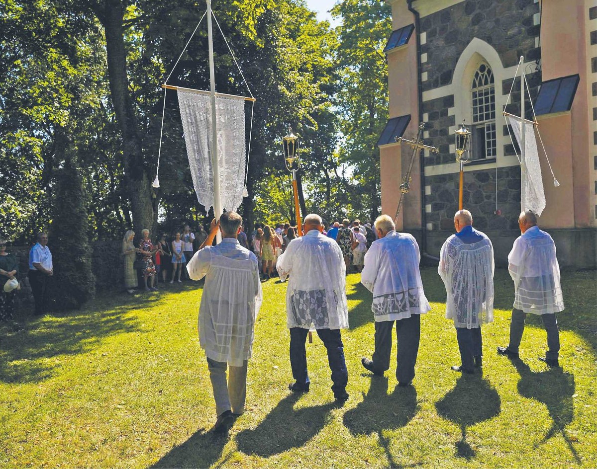 Procesja z okazji święta Matki Boskiej Zielnej w Puńsku (woj. podlaskie)