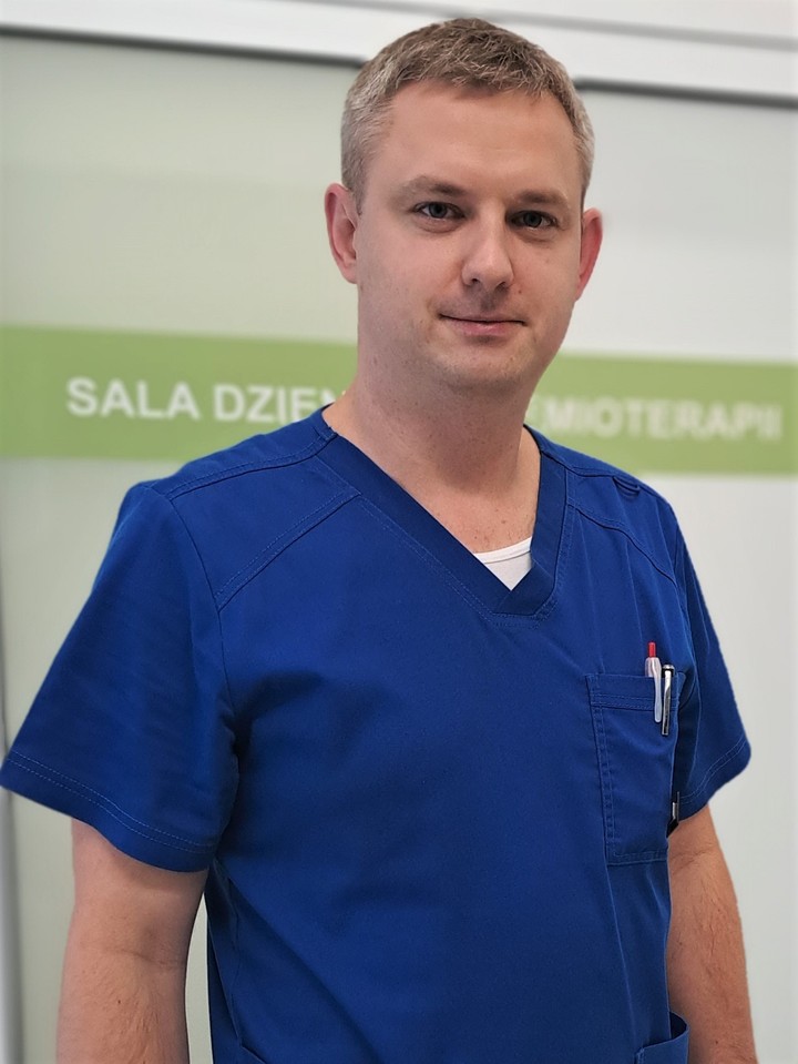 "Mam raka. Co dalej?". Onkolog odpowiada na najczęstsze pytania o