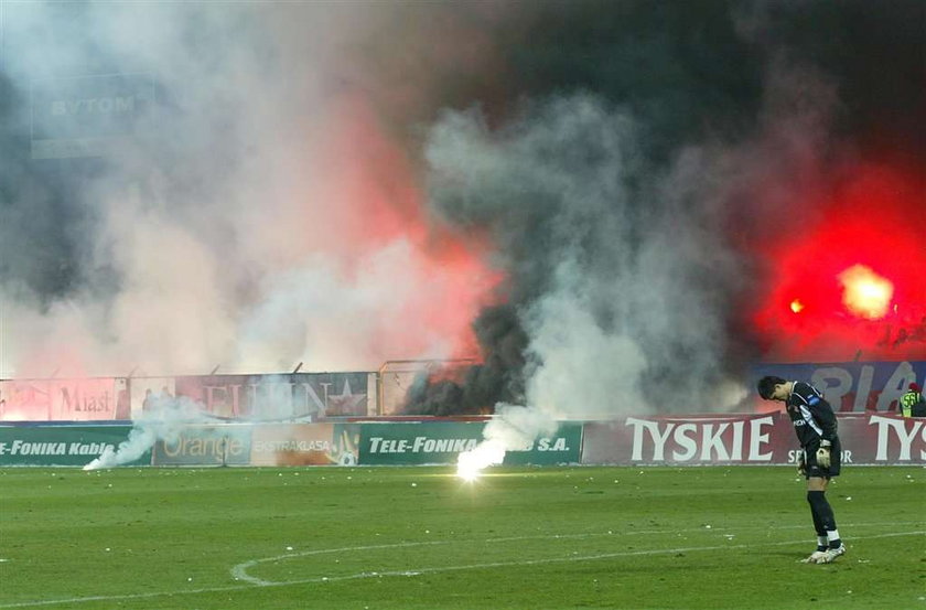 Policja zamknie dwa tysiące kiboli?