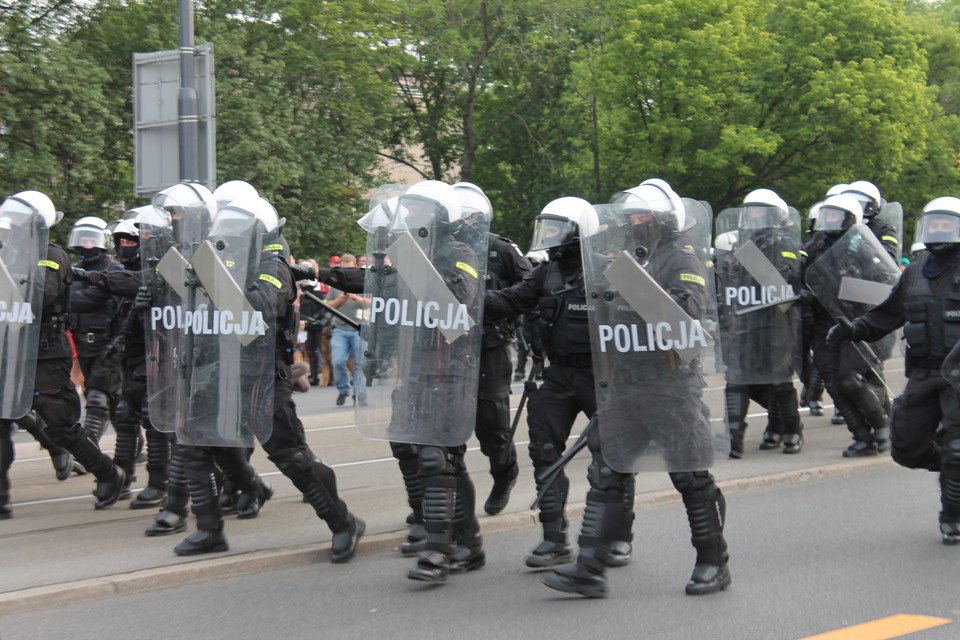 Przemarsz Rosjan ulicami Warszawy, fot. Piotr Halicki/Onet