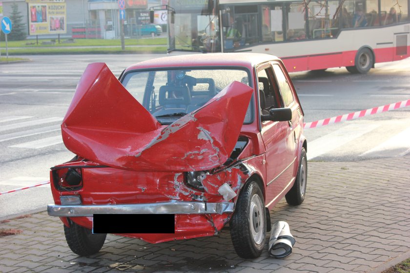 Wypadek karetka Jelenia Góra Kiepury Jana Pawła II