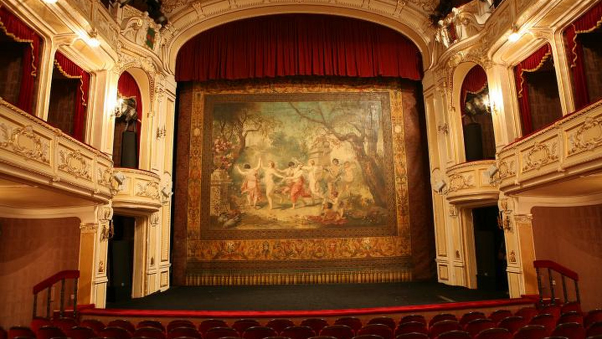 Sztukę "DyBBuk" w reżyserii Pawła Passiniego, inspirowaną żydowską legendą dramatyczną Szymona An-skiego, zaprezentuje widzom Teatr Polski w Bielsku-Białej. Zespół przygotowuje się do premiery, którą zaplanowano na 11 marca.