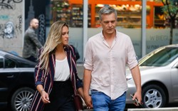 Żebrowski zamieścił zdjęcie roznegliżowanej żony. Internauci zniesmaczeni