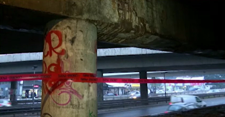 Oštećen nadvožnjak ispod Autokomande