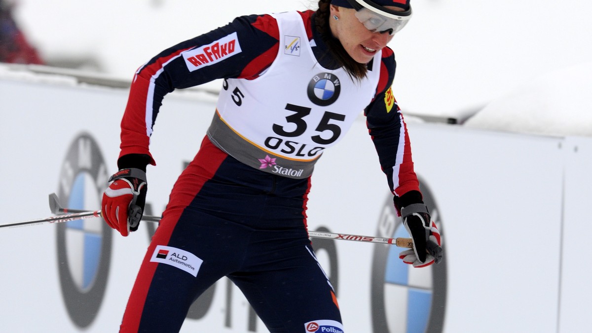 Justyna Kowalczyk nie poradziła sobie w finale sprintu stylem dowolnym kobiet (1,3 km) podczas mistrzostw świata w narciarstwie klasycznym, które odbywają się w Oslo. Polka zajęła piąte miejsce. Swój pierwszy złoty medal na tych mistrzostwach wywalczyła Marit Bjoergen.