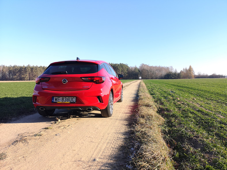 Opel Astra 1.6 Turbo Elite 200 KM