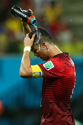 Ronaldo jak Lewandowski. W kadrze zawodzi. Portugalczycy siedzą na walizkach