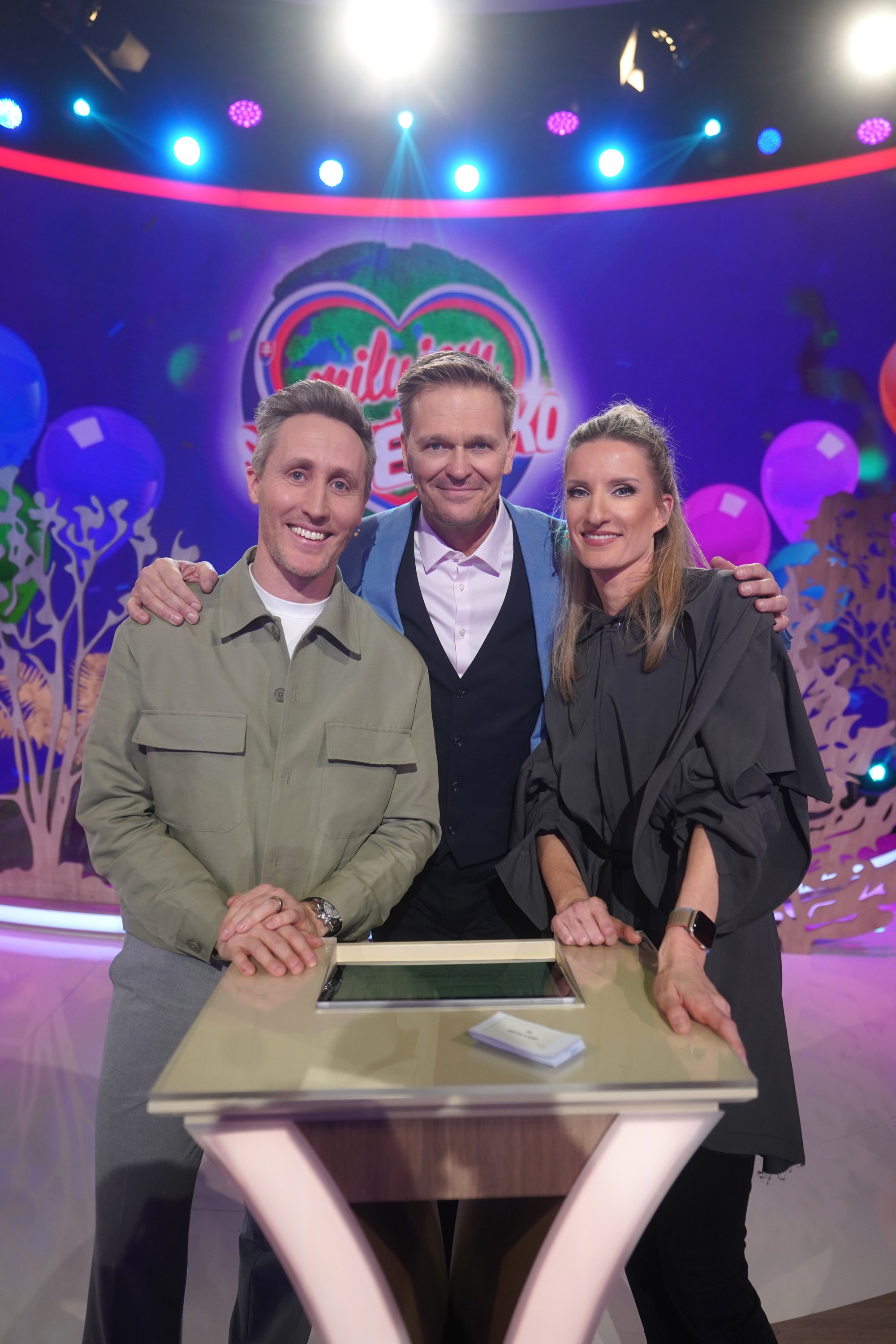 Šou TV JOJ Milujem Slovensko: Matej Sajfa Cifra, Martin Nikodým a Adela Vinczeová.