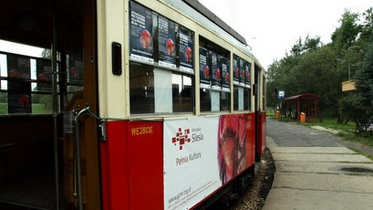 W każdy weekend i święto będzie można przejechać się zabytkowym tramwajem nr 0 - informuje mmsilesia.pl.