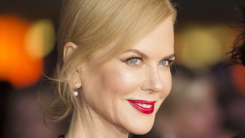 Nem kímélte a szél, Nicole Kidman nagyot villantott