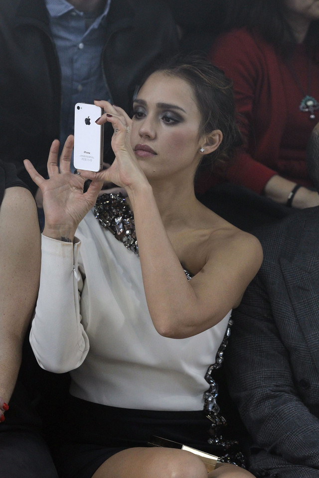 Jessica Alba i jej iPhone
