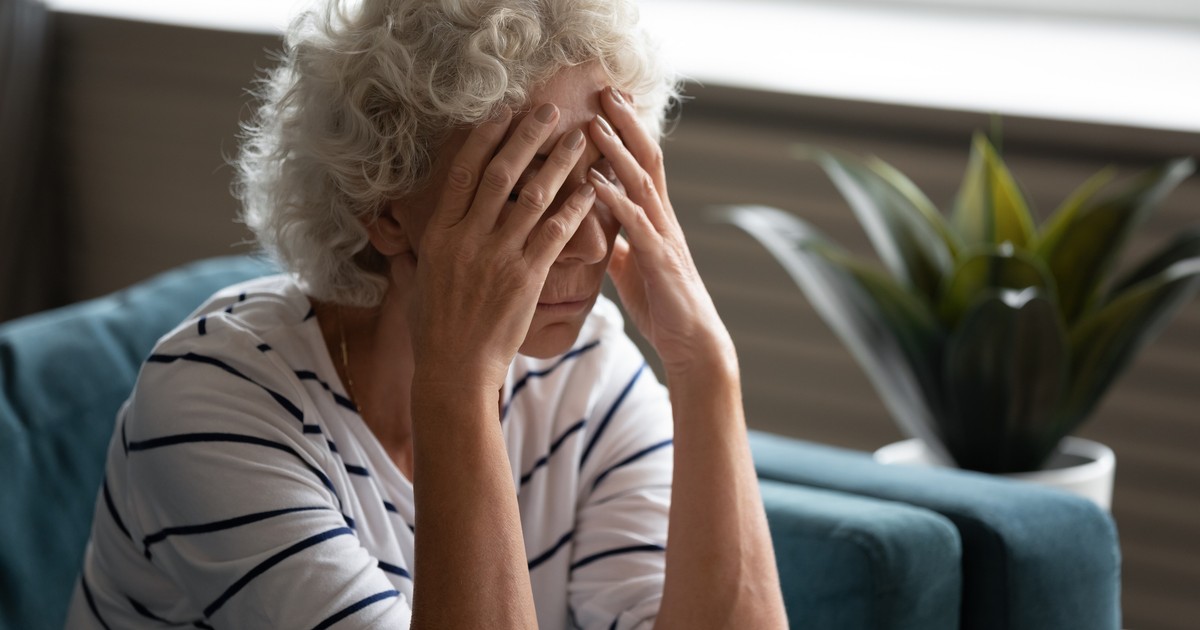 "Czy babcia zjadła obiadek?". Czyli jak dziadurzenie krzywdzi seniorów