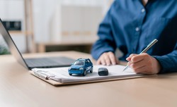 Wyrejestrowanie pojazdu online. Czy można wyrejestrować auto online w 2025 roku? Jeżeli tak, to jak to zrobić?