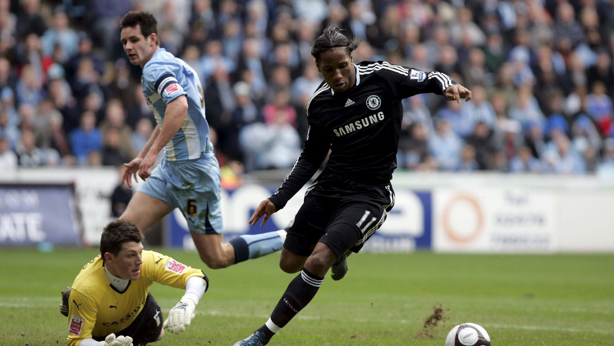 W pierwszym ćwierćfinałowym spotkaniu Pucharu Anglii Coventry City przegrało na własnym stadionie z Chelsea Londyn 0:2 (0:1).