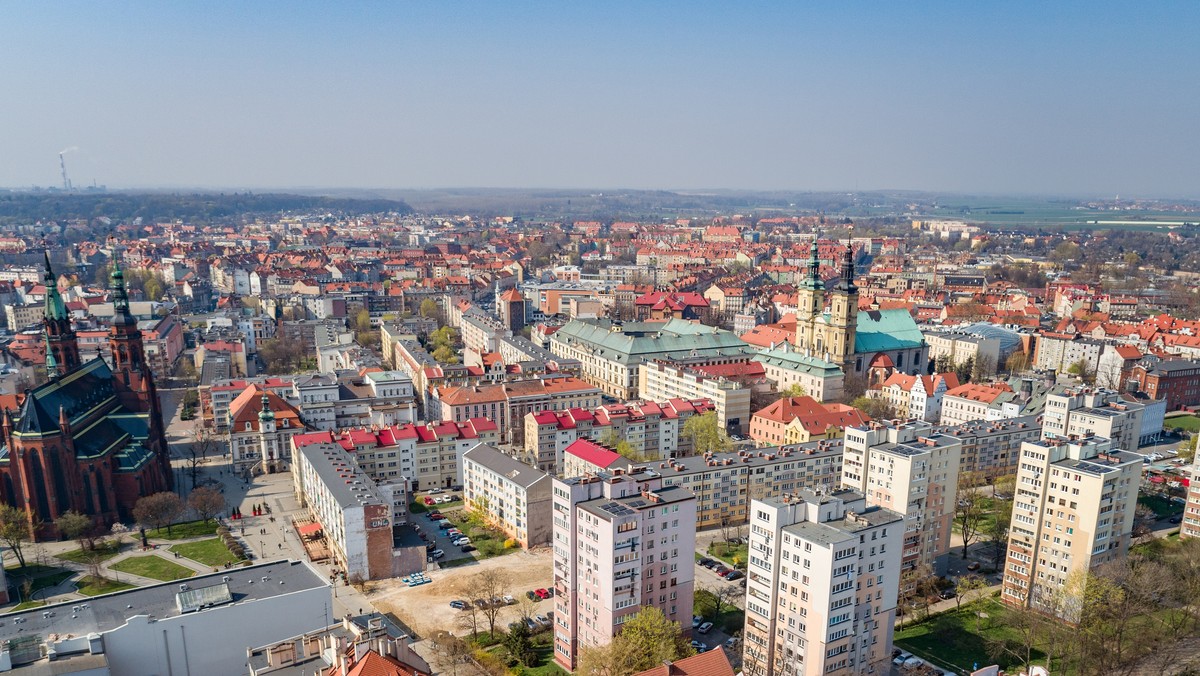 Koronawirus. Legnica. Chory na COVID-19 poszedł na zakupy 