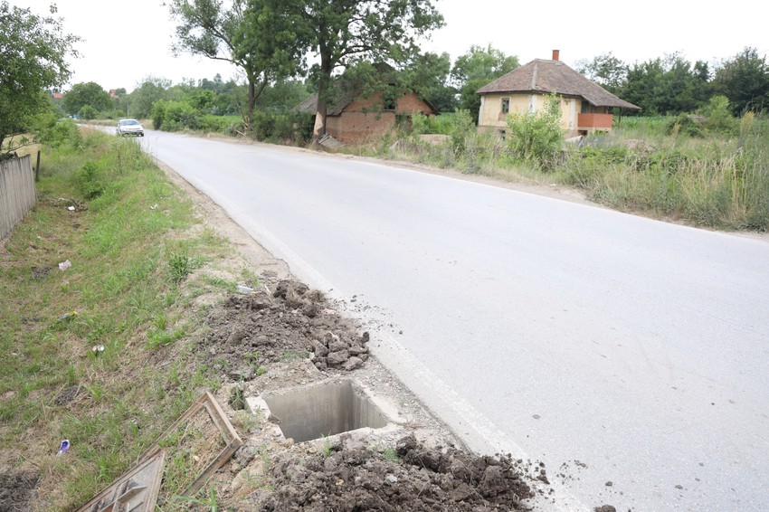 Ceroviti potok, Mali Crljani, autobus sletio s puta