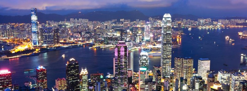 7. Hongkong, który podobnie jak Nowy Jork nigdy nie zasypia. Życie w Hongkongu toczy się 24 godziny na dobę.