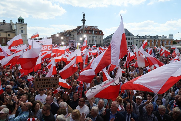 Warszawa, 25.05.2025. Wybory prezydenta RP - kampania przed II turą. 