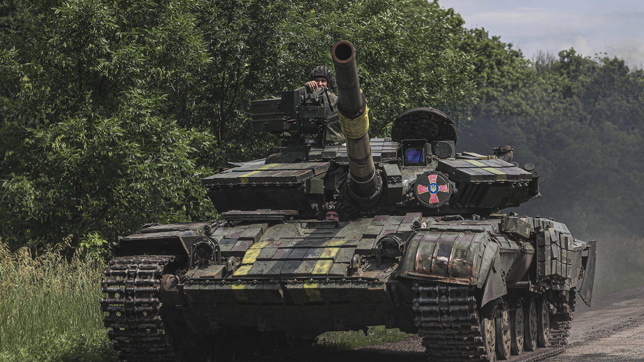Ukraiński czołg na Donbasie 18 czerwca