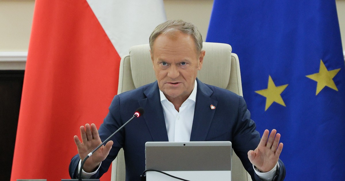 Donald Tusk zwrócił się do maturzystów. "Spójrzcie na mnie i polityków"