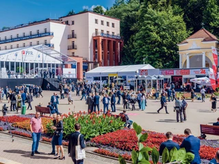 Ekipy dziennikarskie „Forbesa” i Onetu miały do dyspozycji własny pawilon w centrum  deptaka