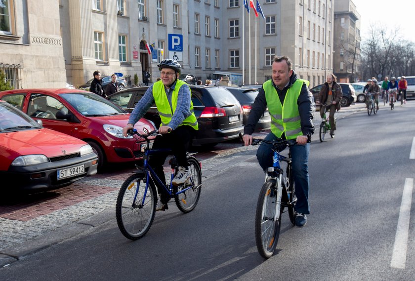 Urzędnicy przyjechaki do pracy na rowerach