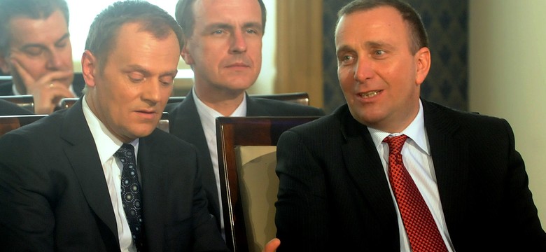 Tusk skarcił Klicha za chorego pilota