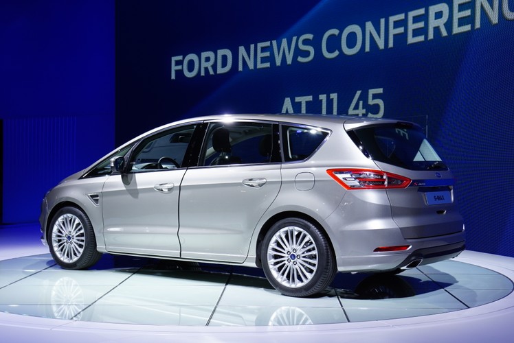Ford s-max