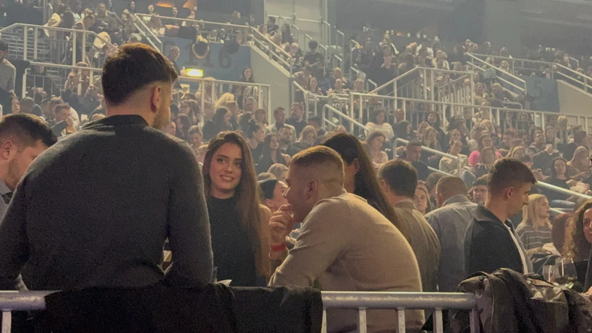 Ćerka Saše Matića na koncertu