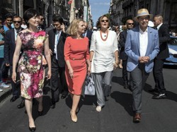 Prostota popłaca! Małgorzata Tusk na szczycie G7 wyglądała lepiej, niż Melania Trump. FOTO